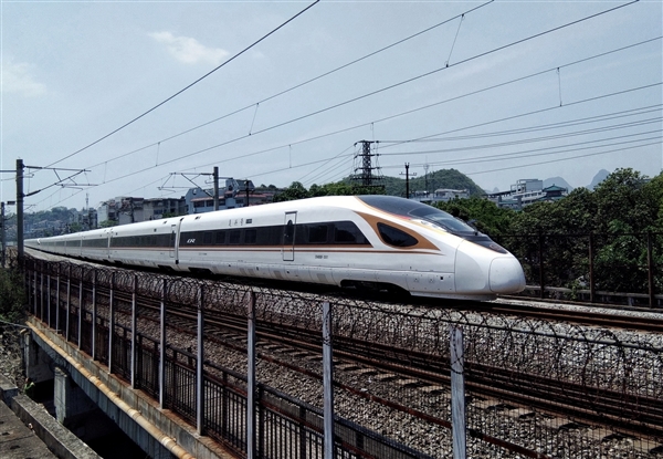 别花冤枉钱!12306:实测第三方APP抢票 加钱没加钱效果一样