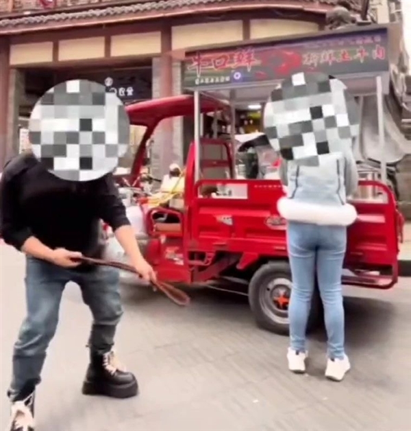 为博流量无下限！四川3名网红街头拍低俗视频被行政处罚
