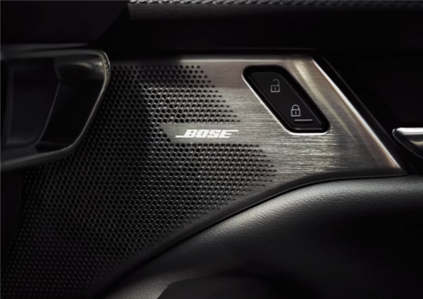 看了北美特供的马自达3 梁家辉来了都不会说塞车