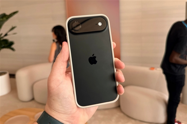 苹果史上最薄iPhone登场 分析师怎么看：一文了解