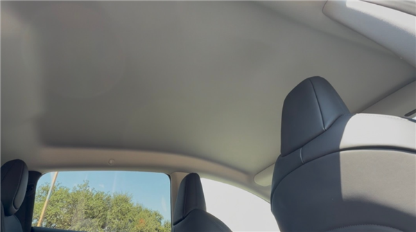 外观、配置全公布!特斯拉正式发布廉价版Model 3/Y 铁粉吐槽:价格太失望了