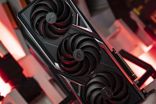 2025 CS亚洲邀请赛开打：七彩虹显卡、笔记本闪亮赛场