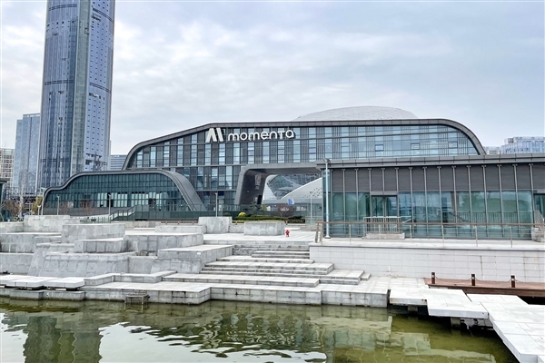 Momenta创始人预测:辅助驾驶竞争将在2026年结束 国内3家会胜出