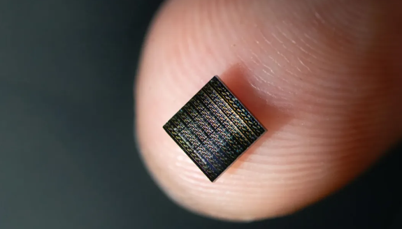 新突破!全球首款人工神经元1M1T1R问世