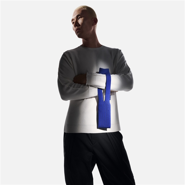 1299元被喷割韭菜!iPhone Pocket引热议 网友:以为苹果发布小折叠屏了