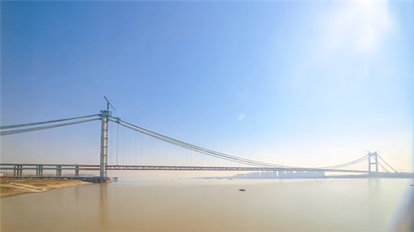 世界最大跨度四主缆悬索桥合龙:33万公里钢丝可绕地球8圈