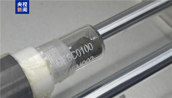 我国科学家首次破解：终于知道嫦娥六号月壤为什么这么黏