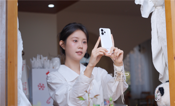 8000mAh电池+骁龙8至尊版 你跟我说这是线下机！