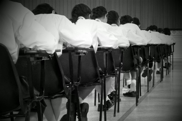 清华大学:严禁学生将AI生成内容直接复制用作学业成果!